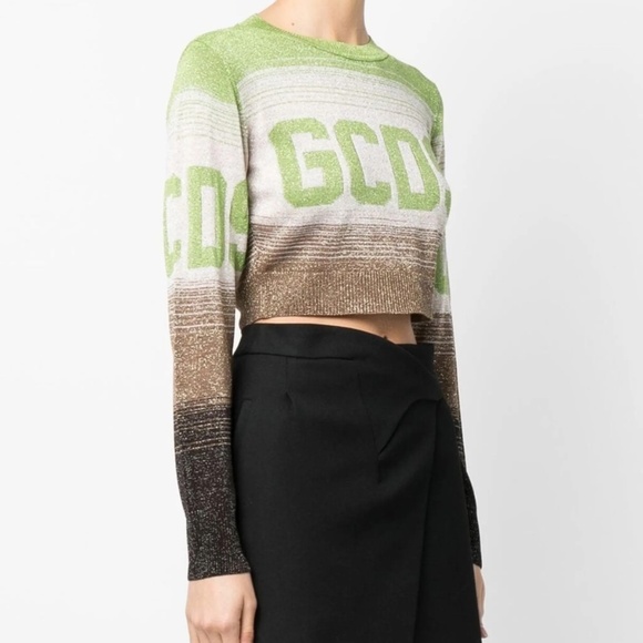 GCDS Printed Logo Cropped Sweater Long Sleeve Sz Medium 100% Authentic❤️ - Picture 2 of 12